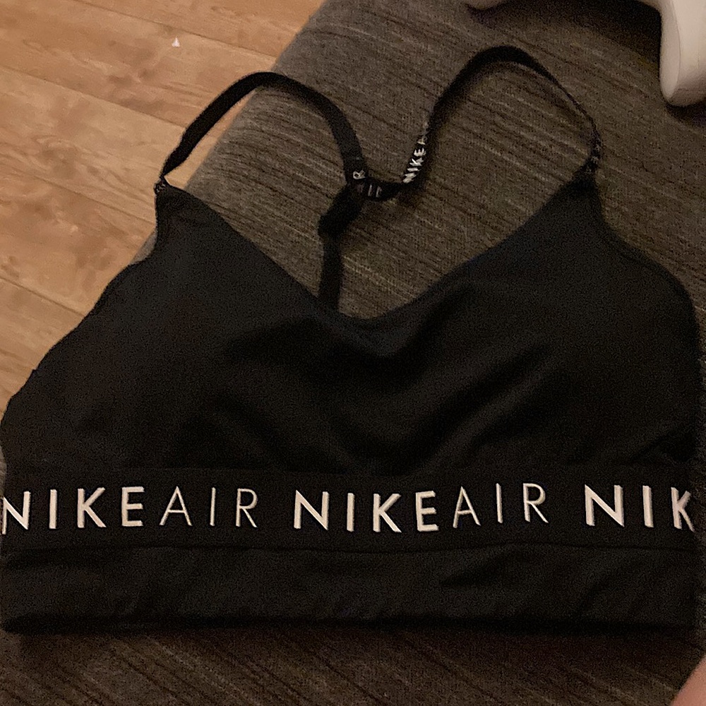Nike Air sports bra